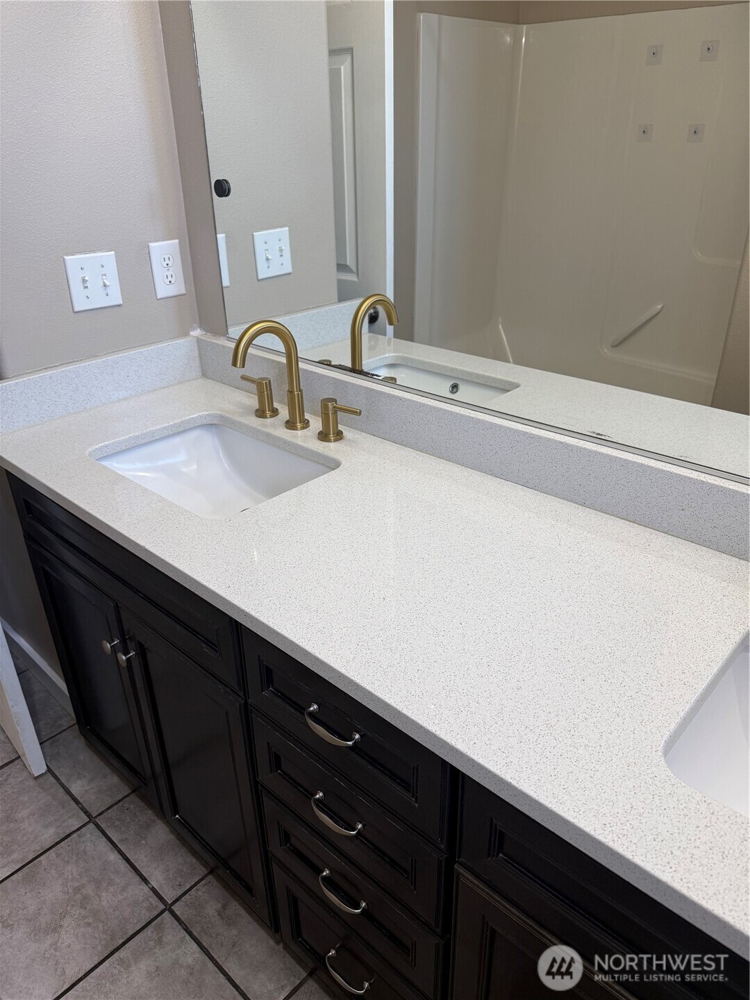 1324 E Polk Court , Moses Lake, WA 98837