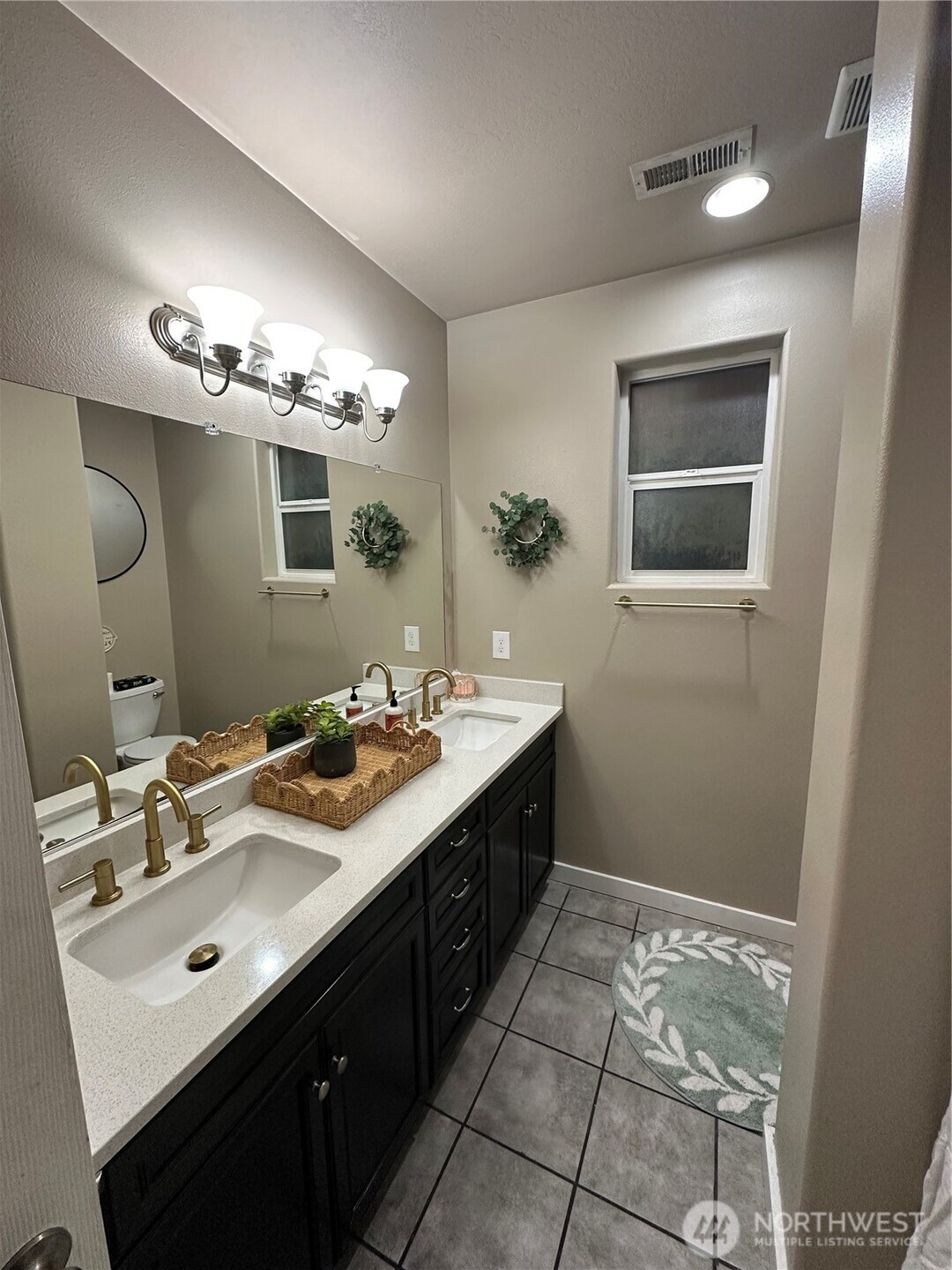 1324 E Polk Court , Moses Lake, WA 98837