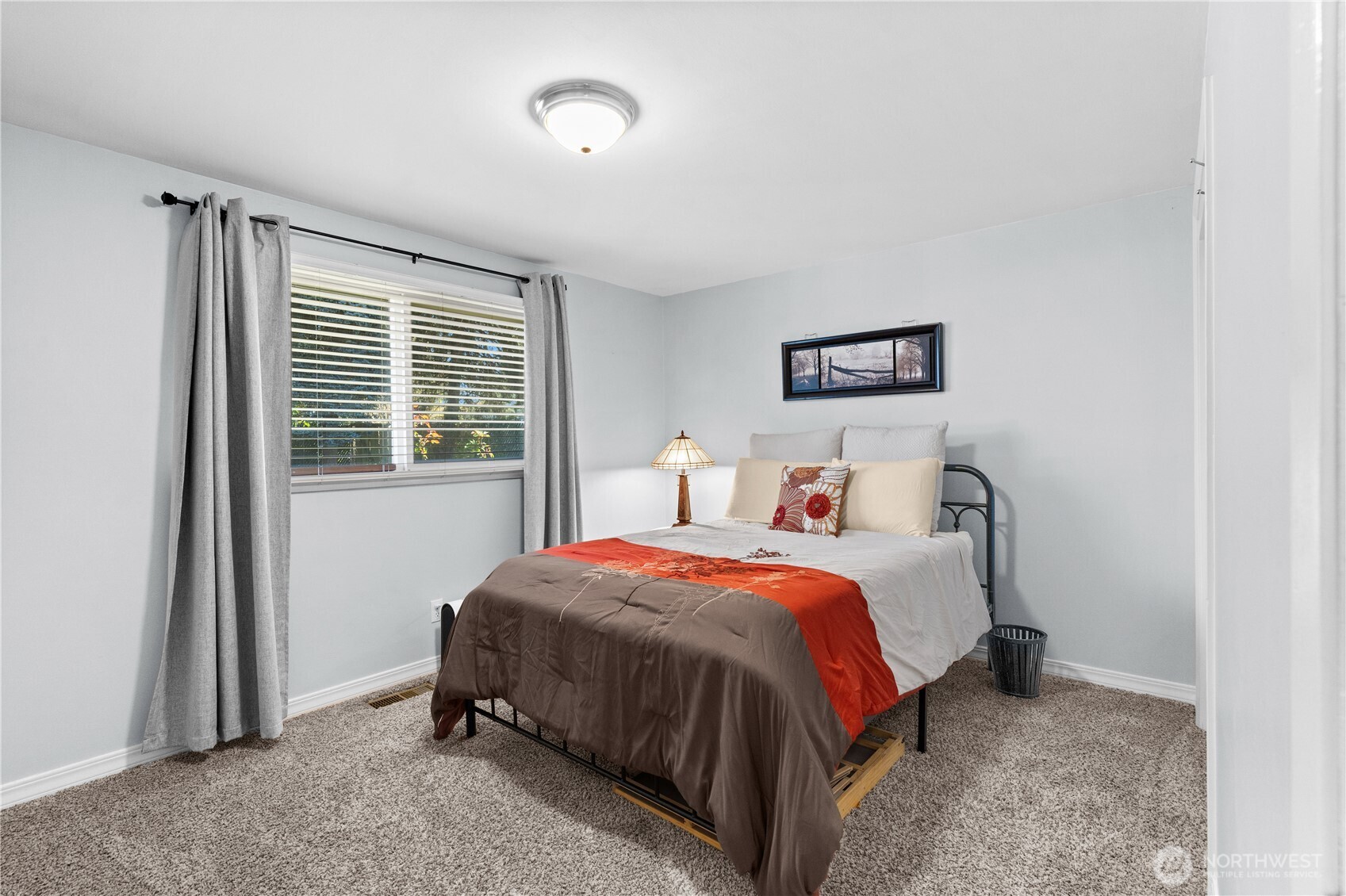 20220 8th Avenue S, Des Moines, WA 98198