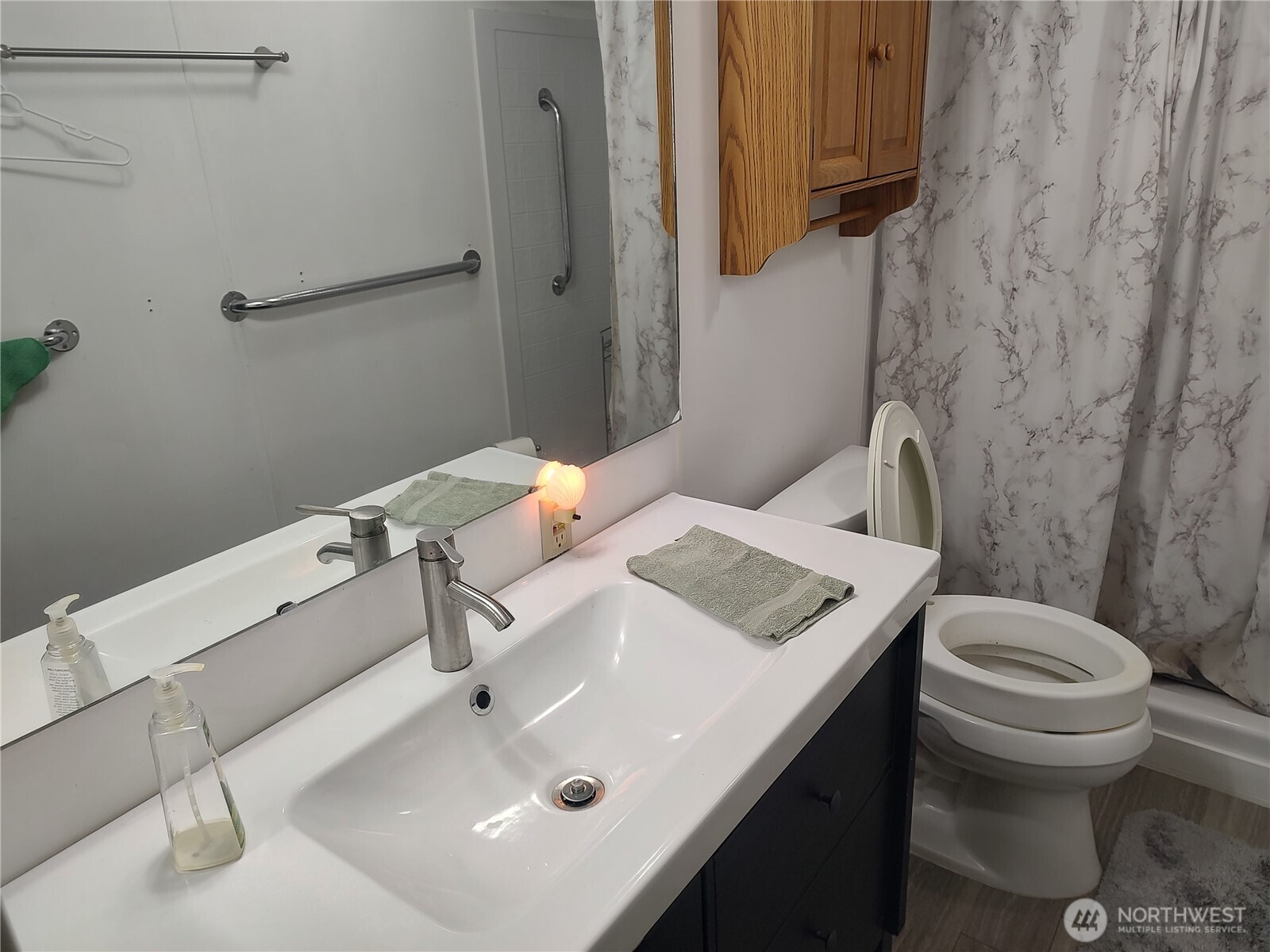 450 N Duckabush Drive E, Hoodsport, WA 98548