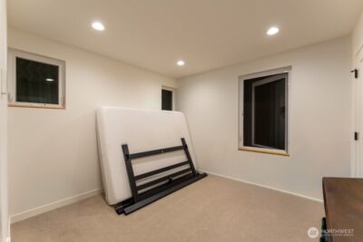 10350 Wallingford Avenue N #B, Seattle, WA 98133-9440 - Photo 16