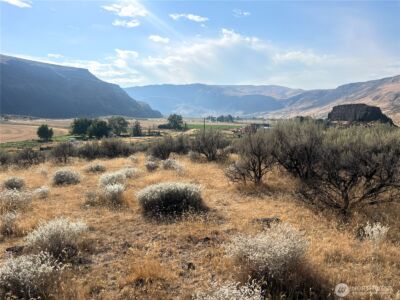 131 Wagon Road , Palisades, WA 98845 - Photo 10