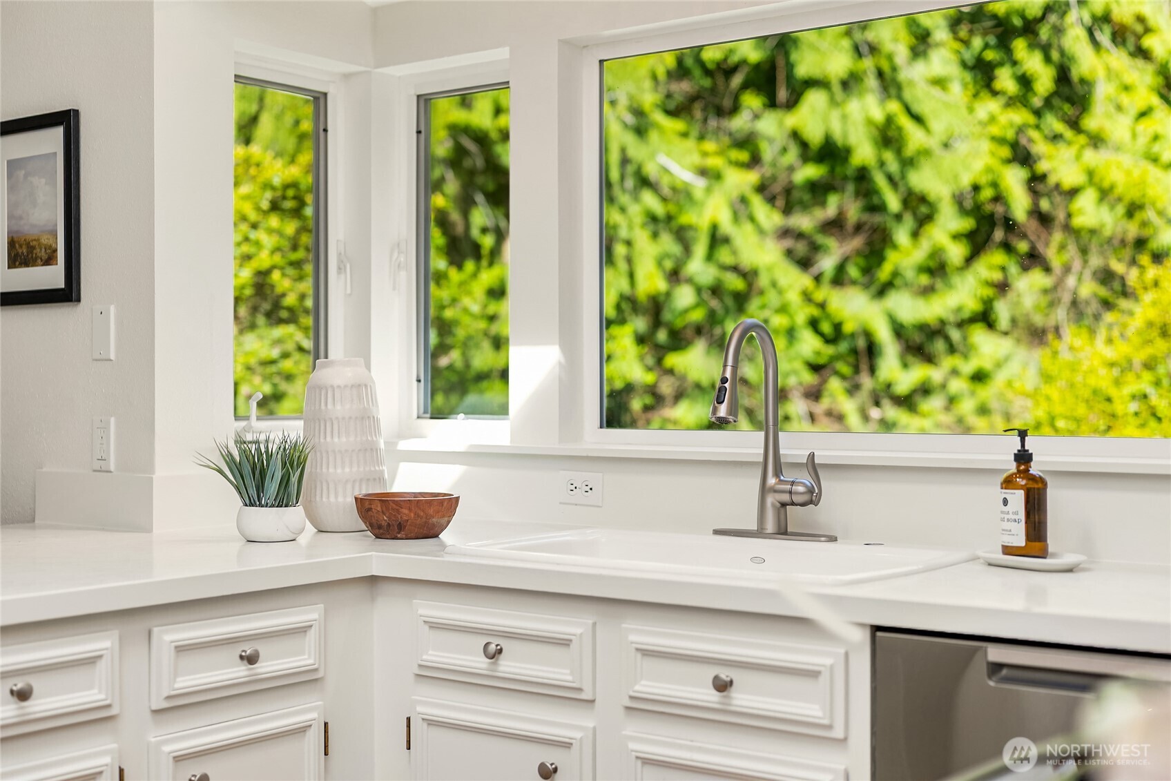 6490 NE Dapple Court , Bainbridge Island, WA 98110