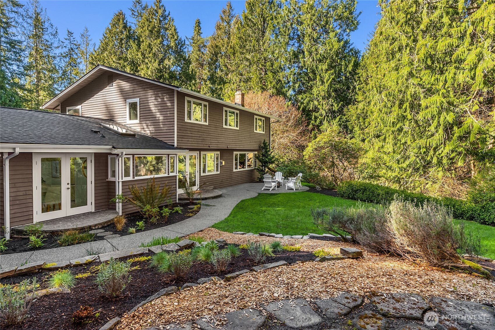 6490 NE Dapple Court , Bainbridge Island, WA 98110