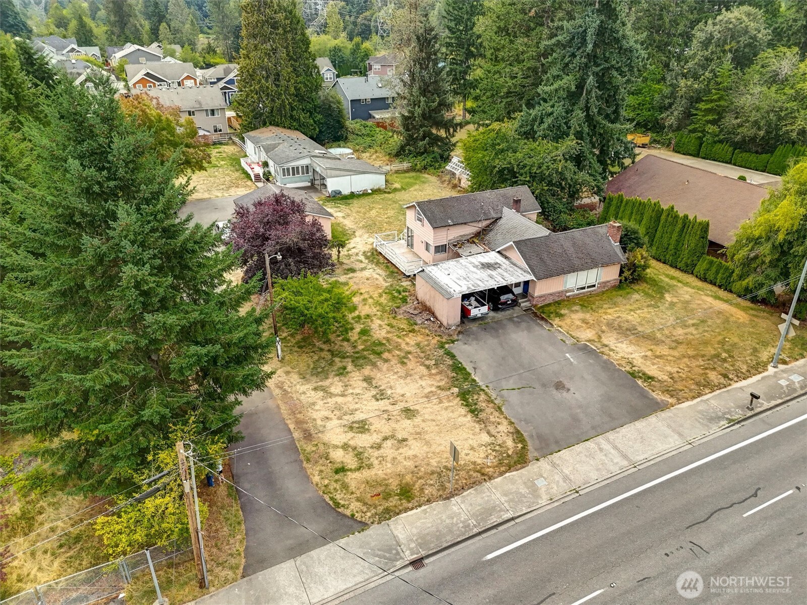13041 & 13045 SE 208th Street , Kent, WA 98031