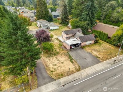 13041 & 13045 SE 208th Street , Kent, WA 98031 - Photo 14