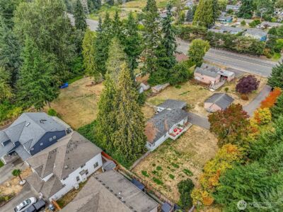 13041 & 13045 SE 208th Street , Kent, WA 98031 - Photo 25