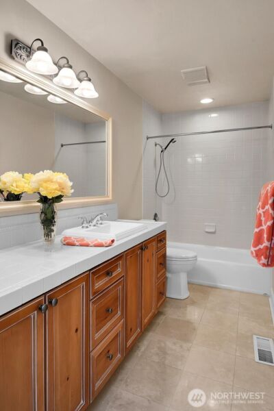 2209 38th Place E, Seattle, WA 98112 - Photo 20