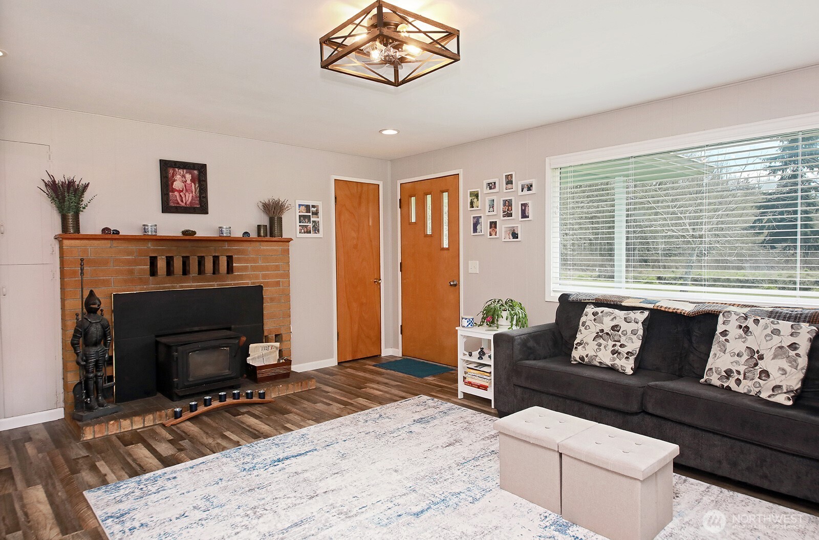 397 Lagoon Point Road , Greenbank, WA 98253