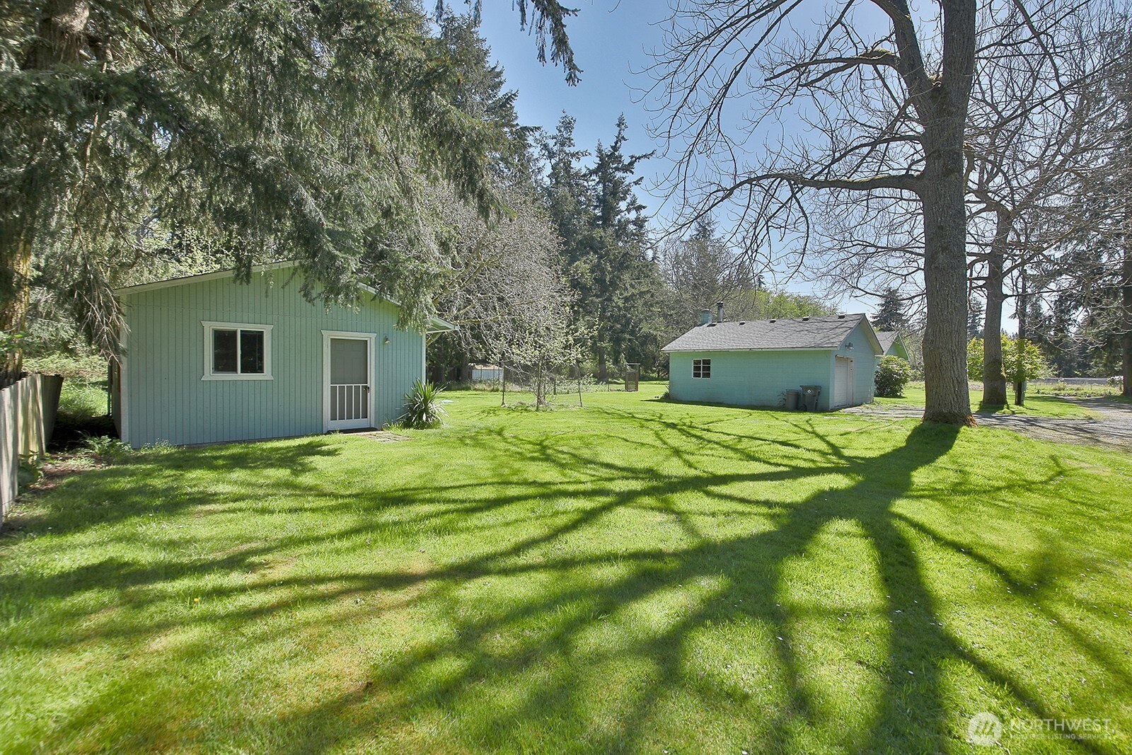 397 Lagoon Point Road , Greenbank, WA 98253