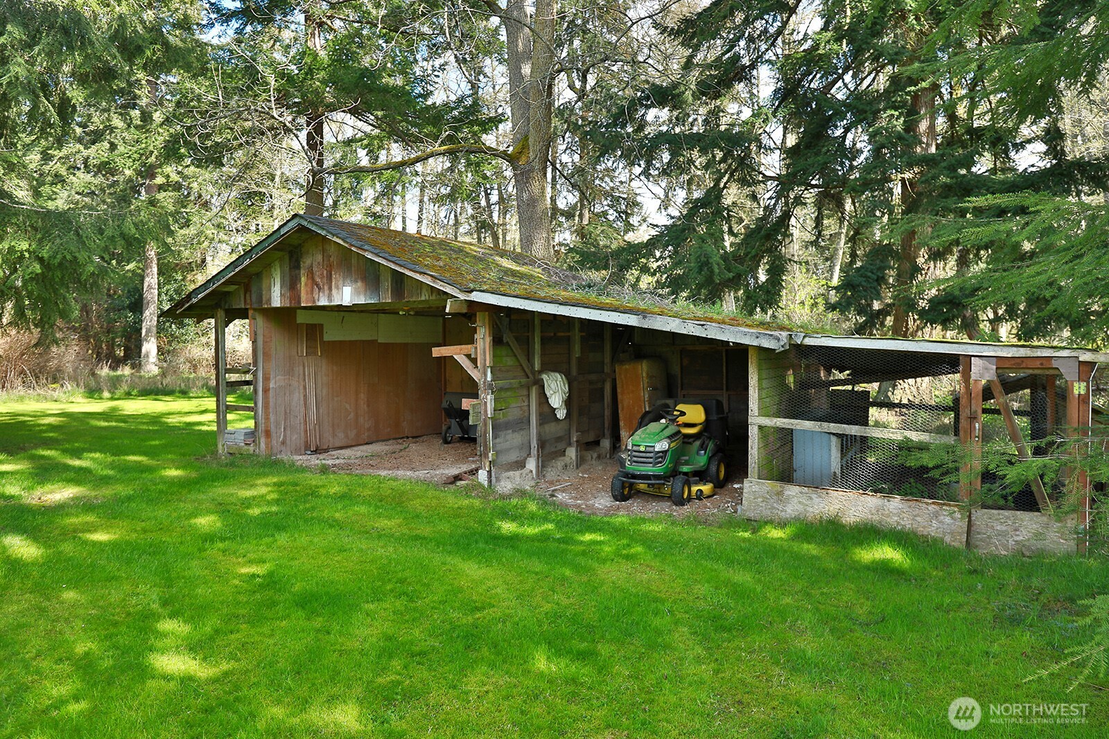 397 Lagoon Point Road , Greenbank, WA 98253
