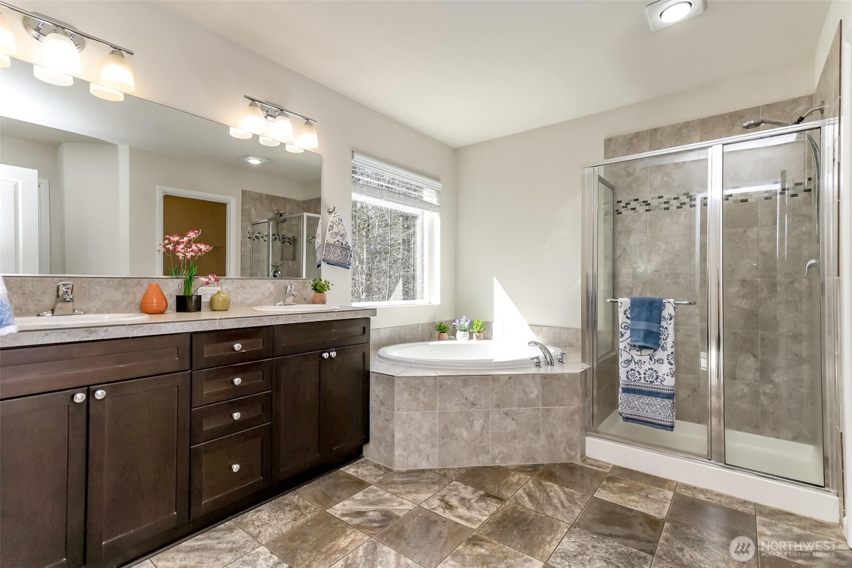 7824 165th Street Ct E, Puyallup, WA 98375