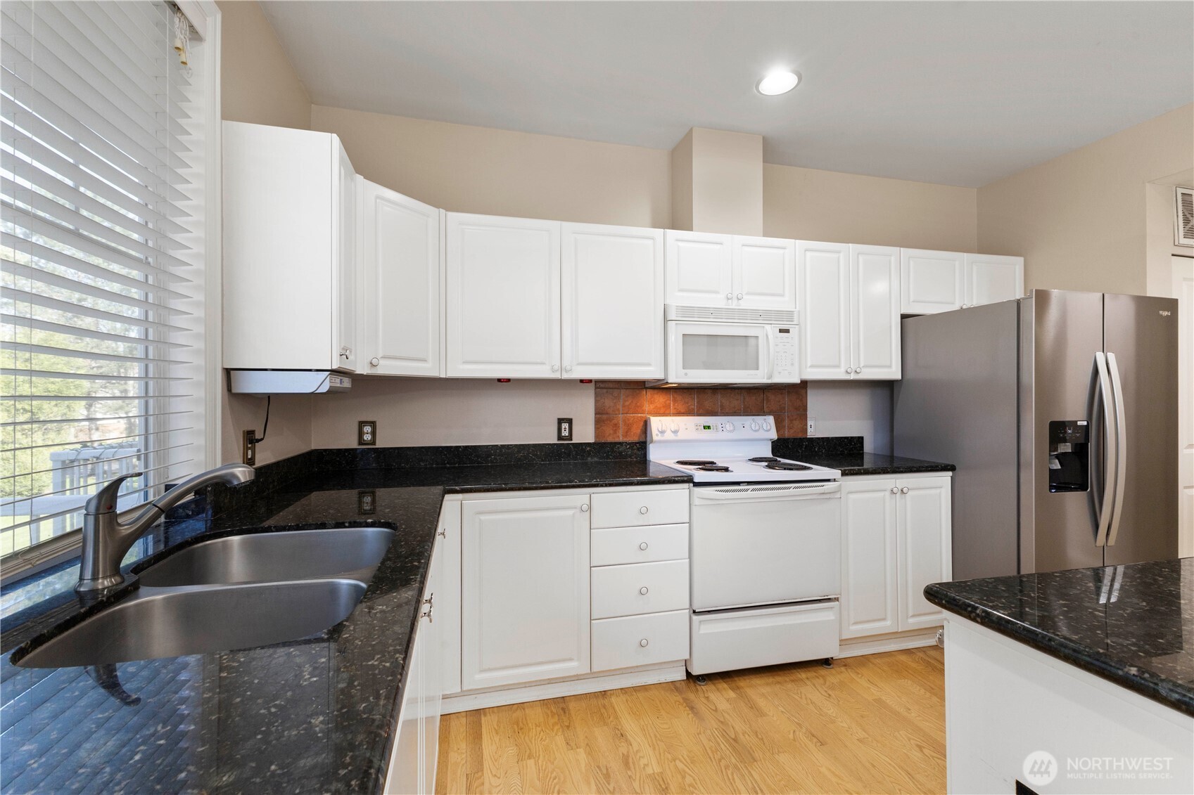 23321 60th Place S ##7-1, Kent, WA 98032