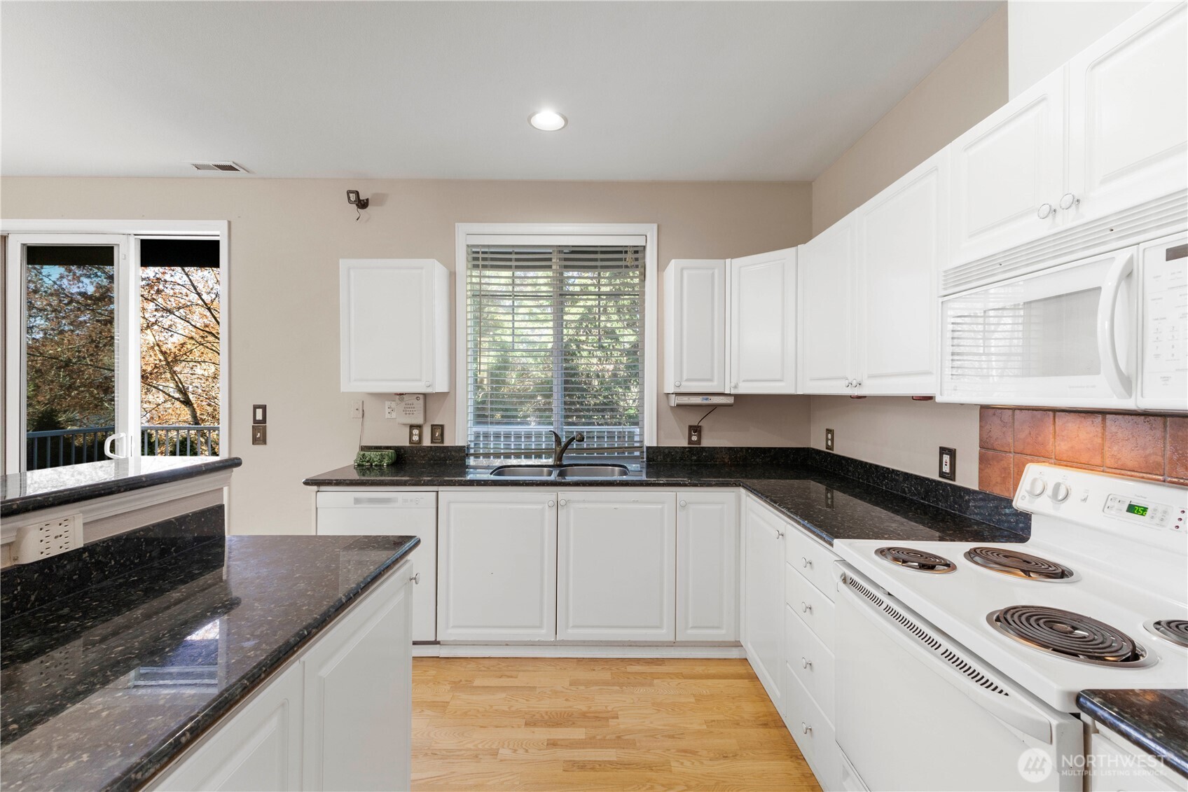 23321 60th Place S ##7-1, Kent, WA 98032