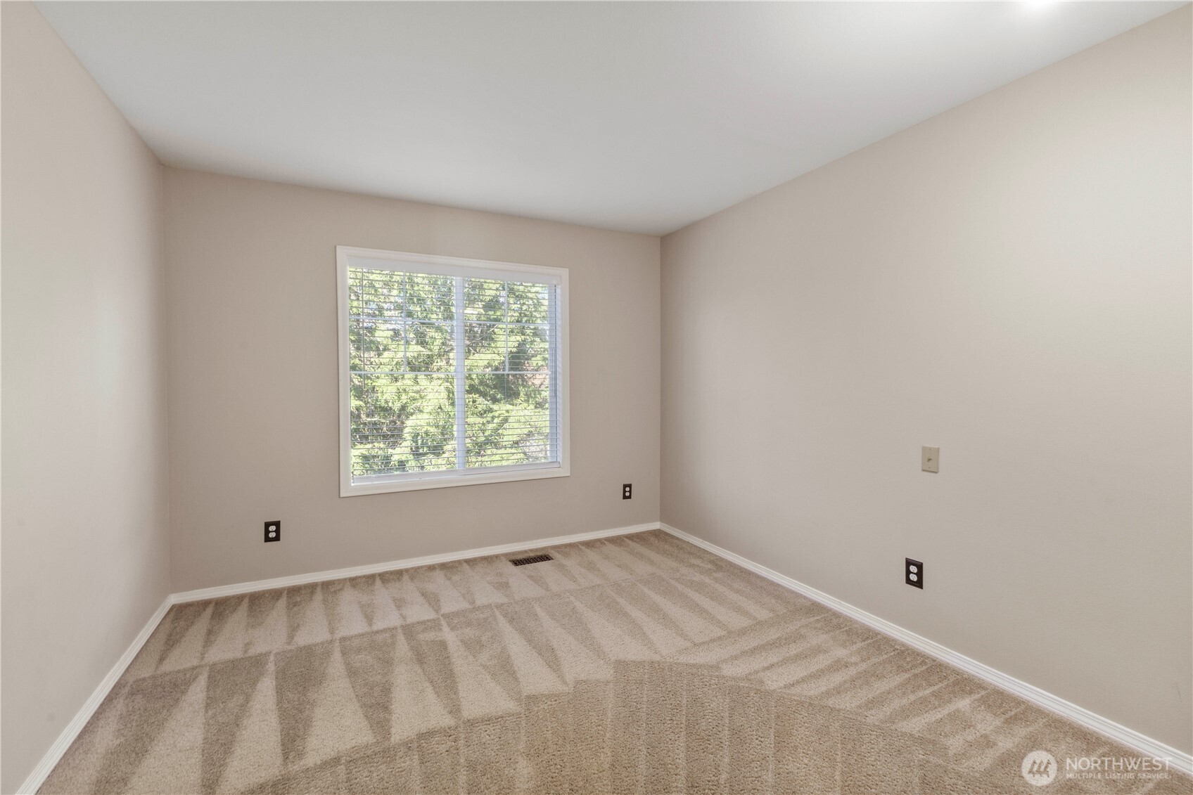 23321 60th Place S ##7-1, Kent, WA 98032