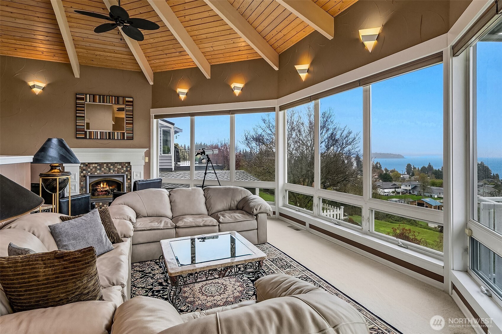 6595 Anderson Road , Clinton, WA 98236