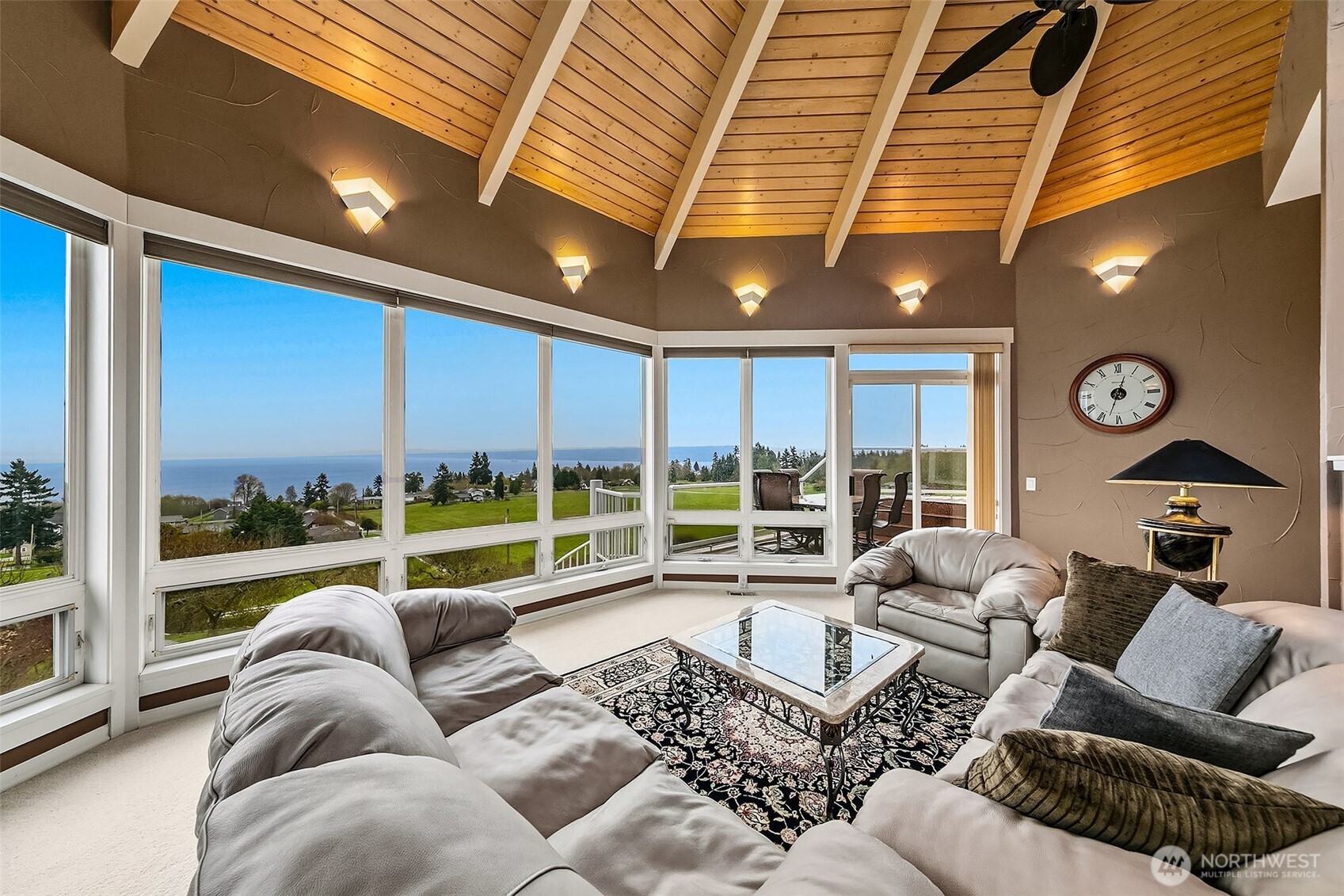 6595 Anderson Road , Clinton, WA 98236