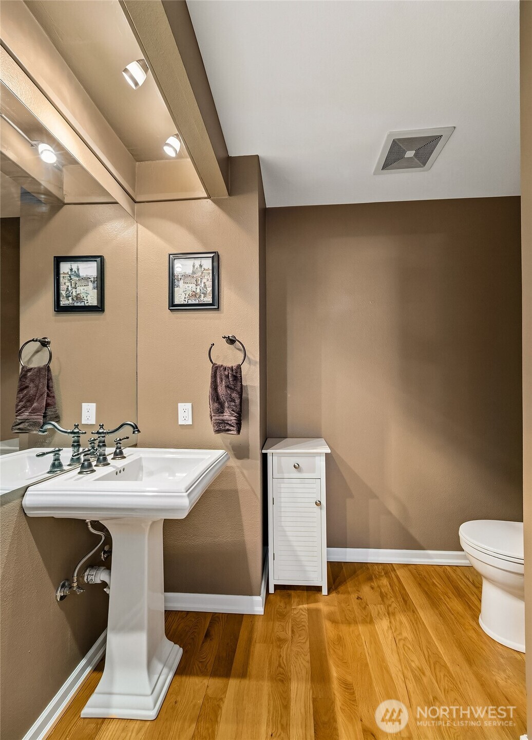 6595 Anderson Road , Clinton, WA 98236