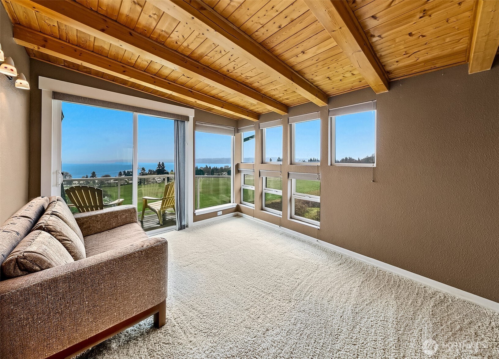 6595 Anderson Road , Clinton, WA 98236