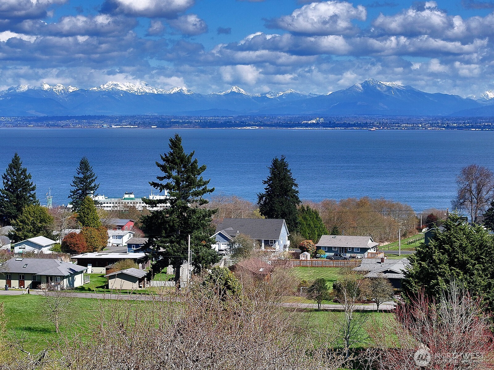 6595 Anderson Road , Clinton, WA 98236