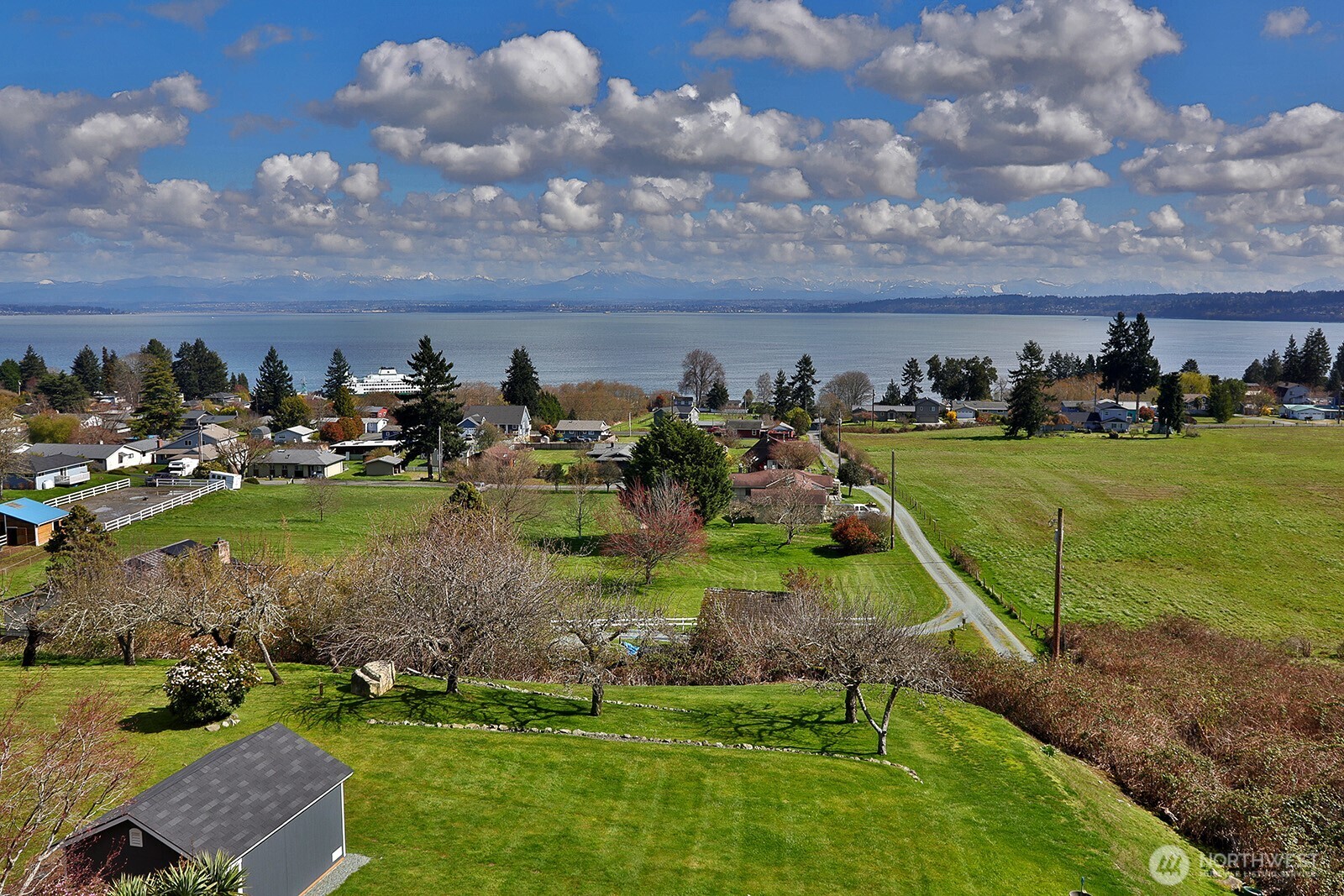 6595 Anderson Road , Clinton, WA 98236