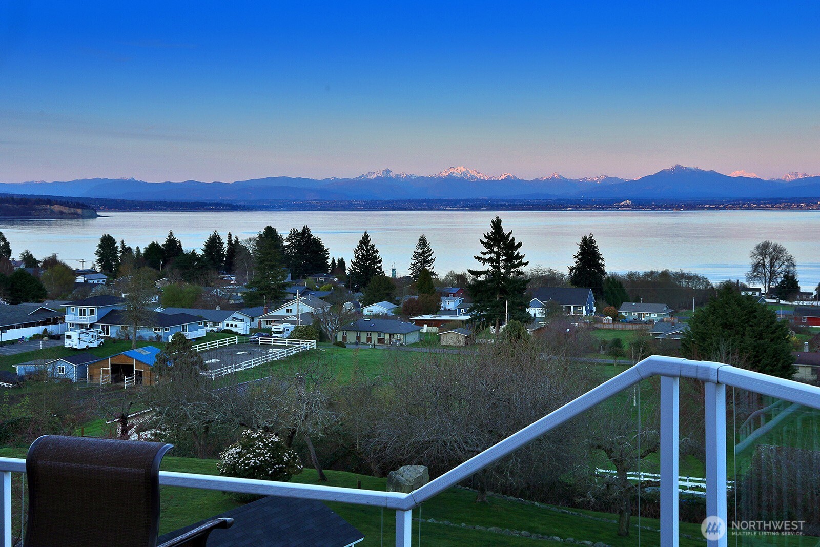 6595 Anderson Road , Clinton, WA 98236