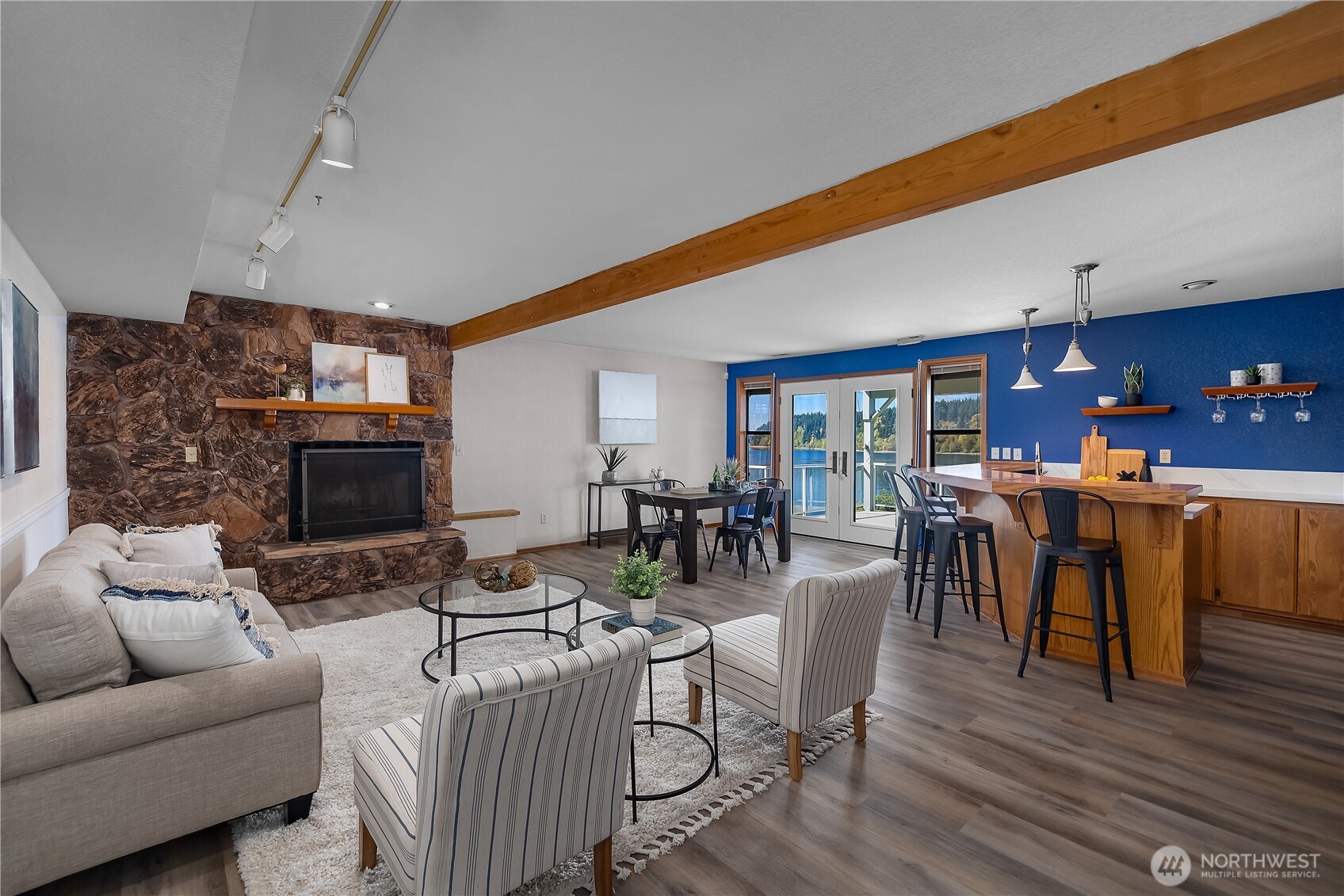 56 Chapman Loop , Steilacoom, WA 98388