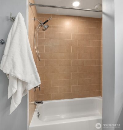 2720 3rd Avenue #405, Seattle, WA 98121 - Photo 19