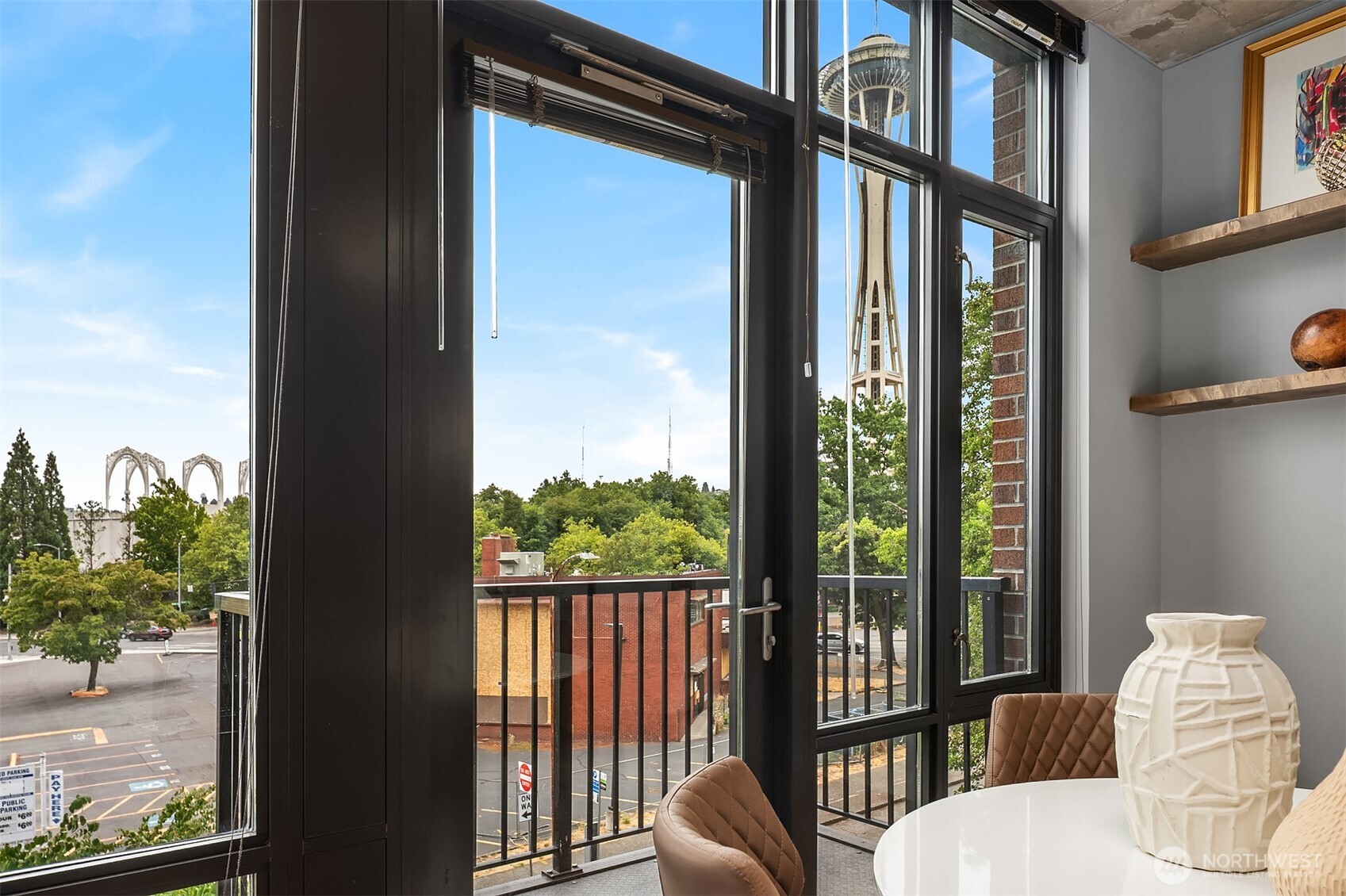 2720 3rd Avenue #405, Seattle, WA 98121