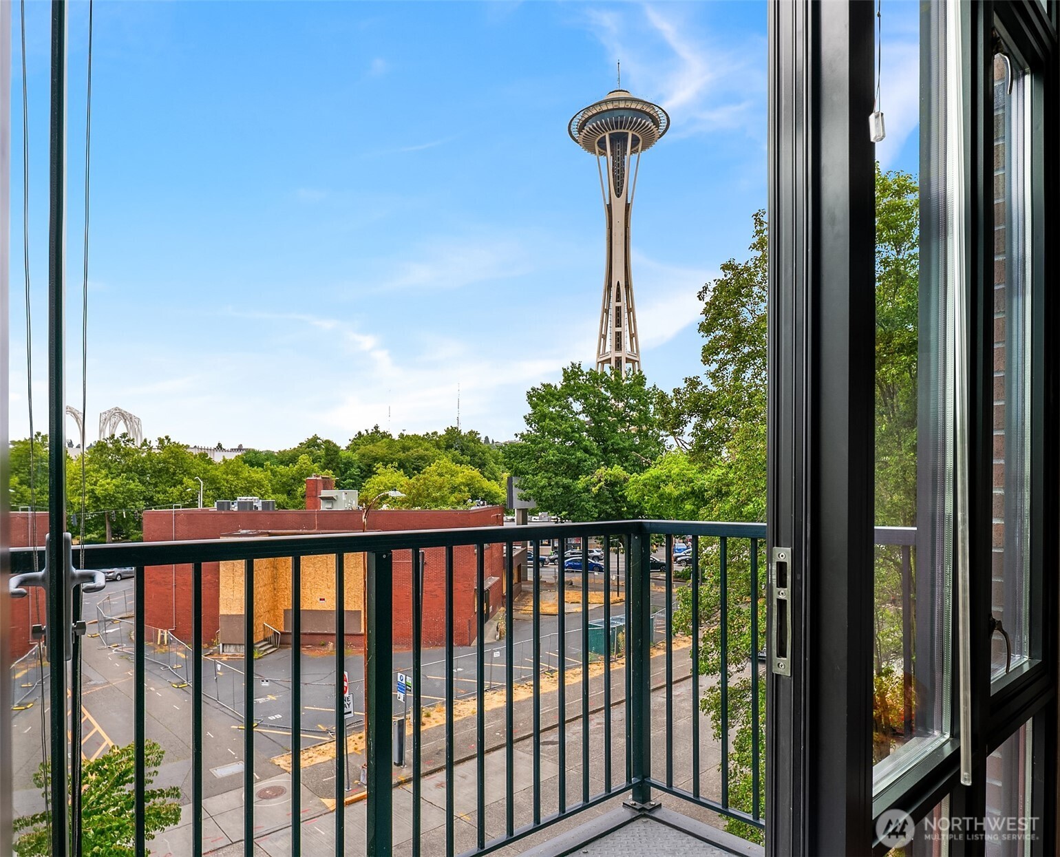 2720 3rd Avenue #405, Seattle, WA 98121