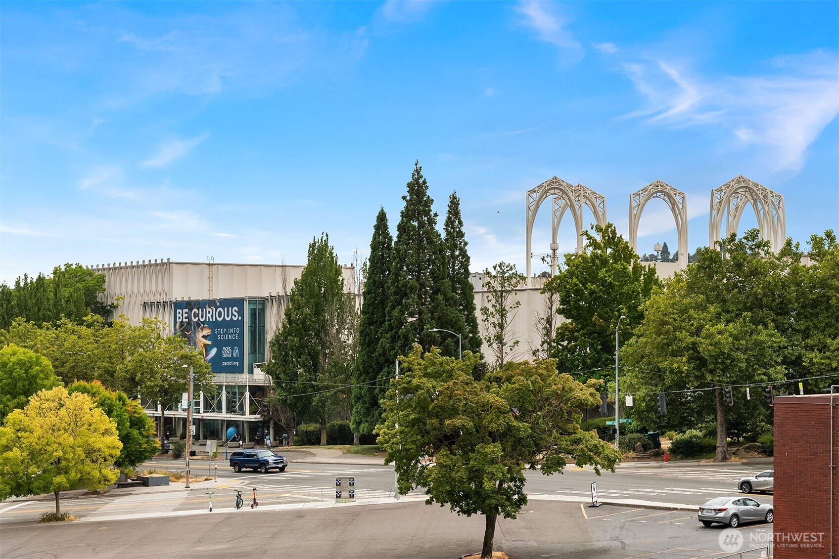 2720 3rd Avenue #405, Seattle, WA 98121