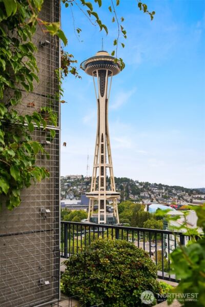 2720 3rd Avenue #405, Seattle, WA 98121 - Photo 31