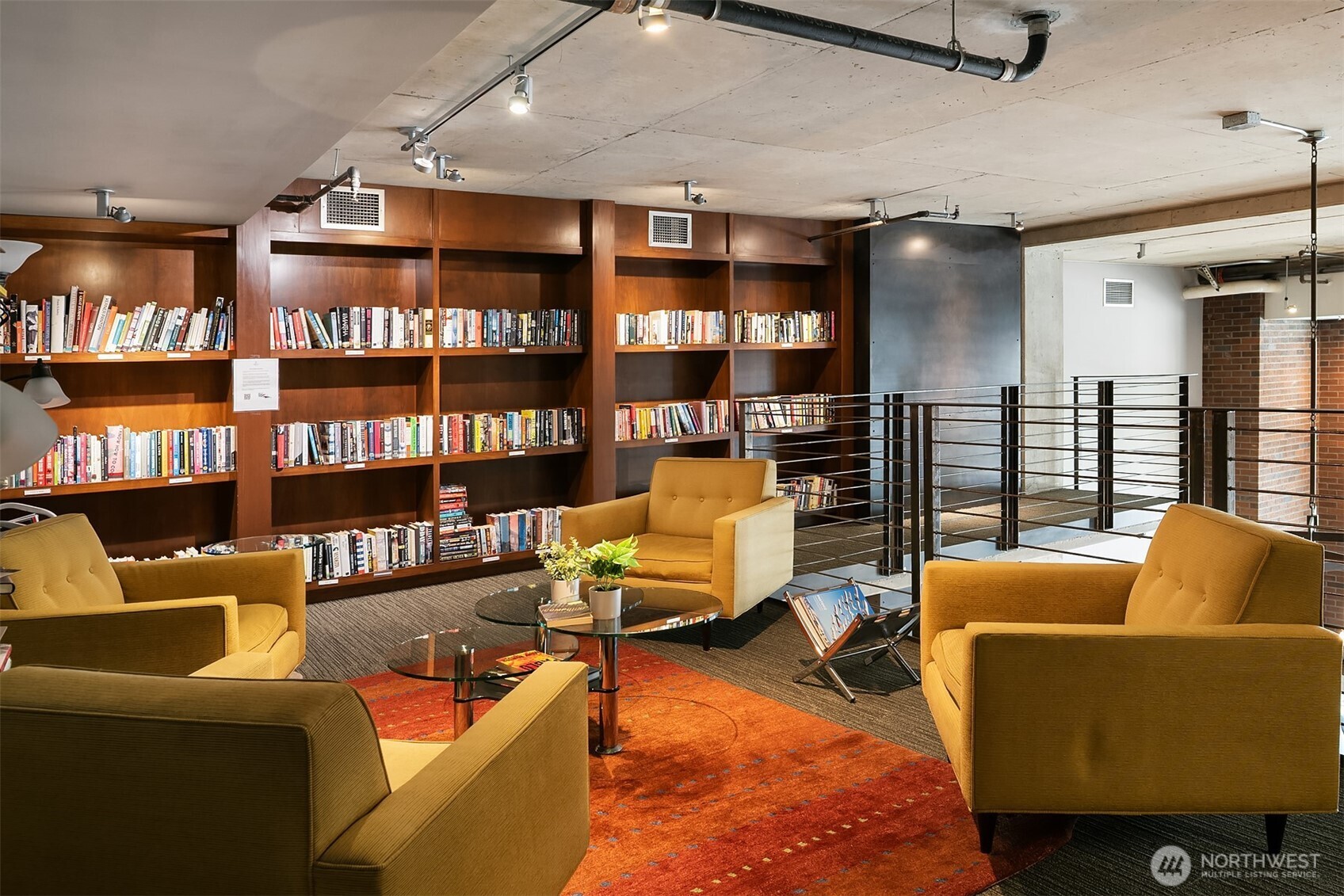 2720 3rd Avenue #405, Seattle, WA 98121