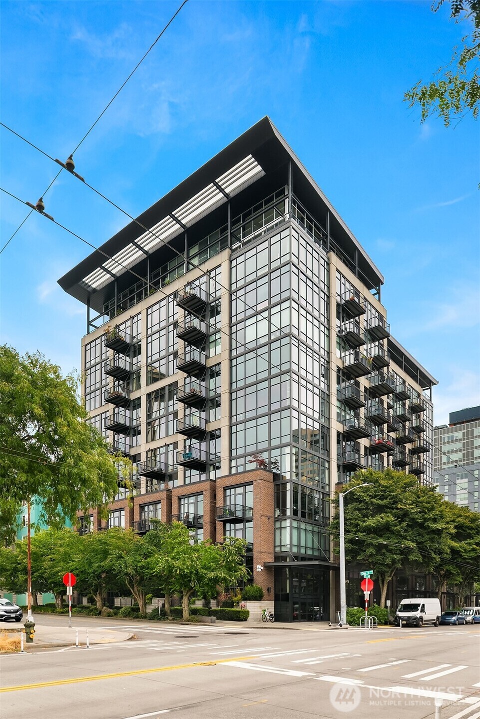 2720 3rd Avenue #405, Seattle, WA 98121