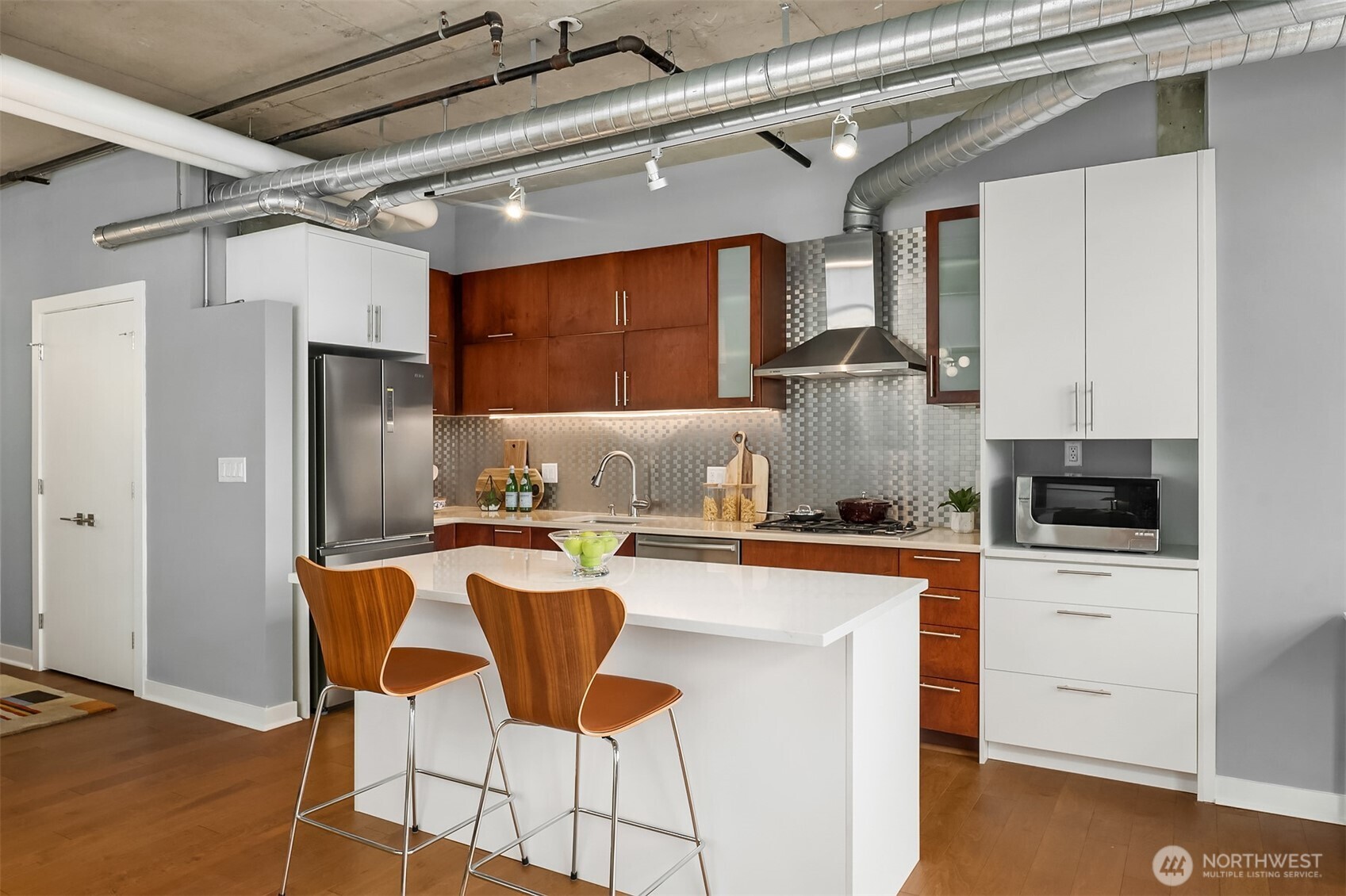 2720 3rd Avenue #405, Seattle, WA 98121