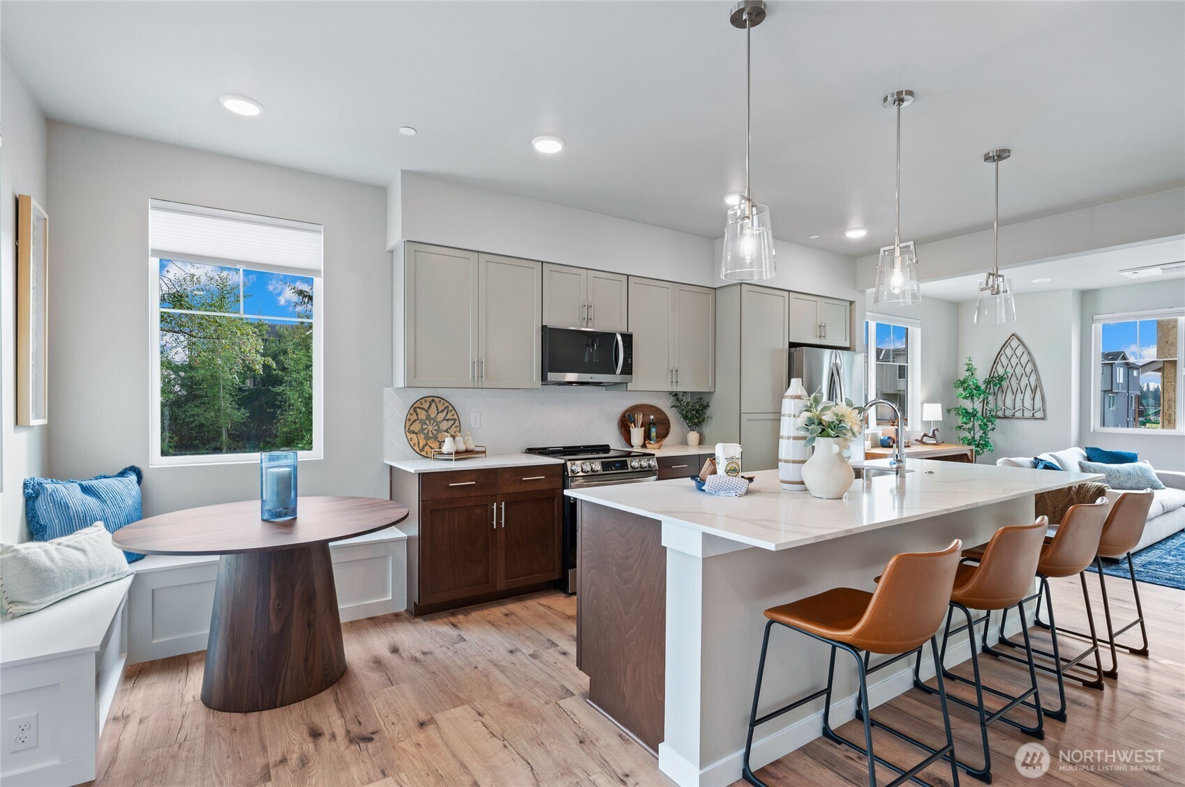 14424 Madison Way #D6, Lynnwood, WA 98087