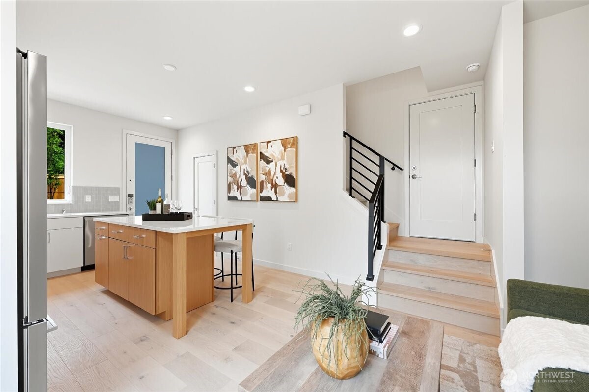 13047 39th Avenue NE #B, Seattle, WA 98125