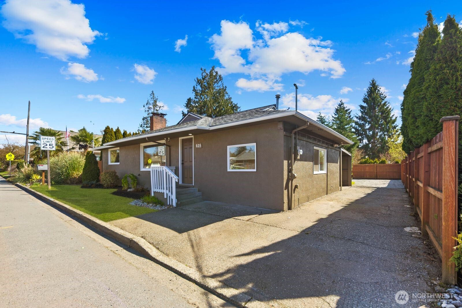 625 10th Street , Snohomish, WA 98290