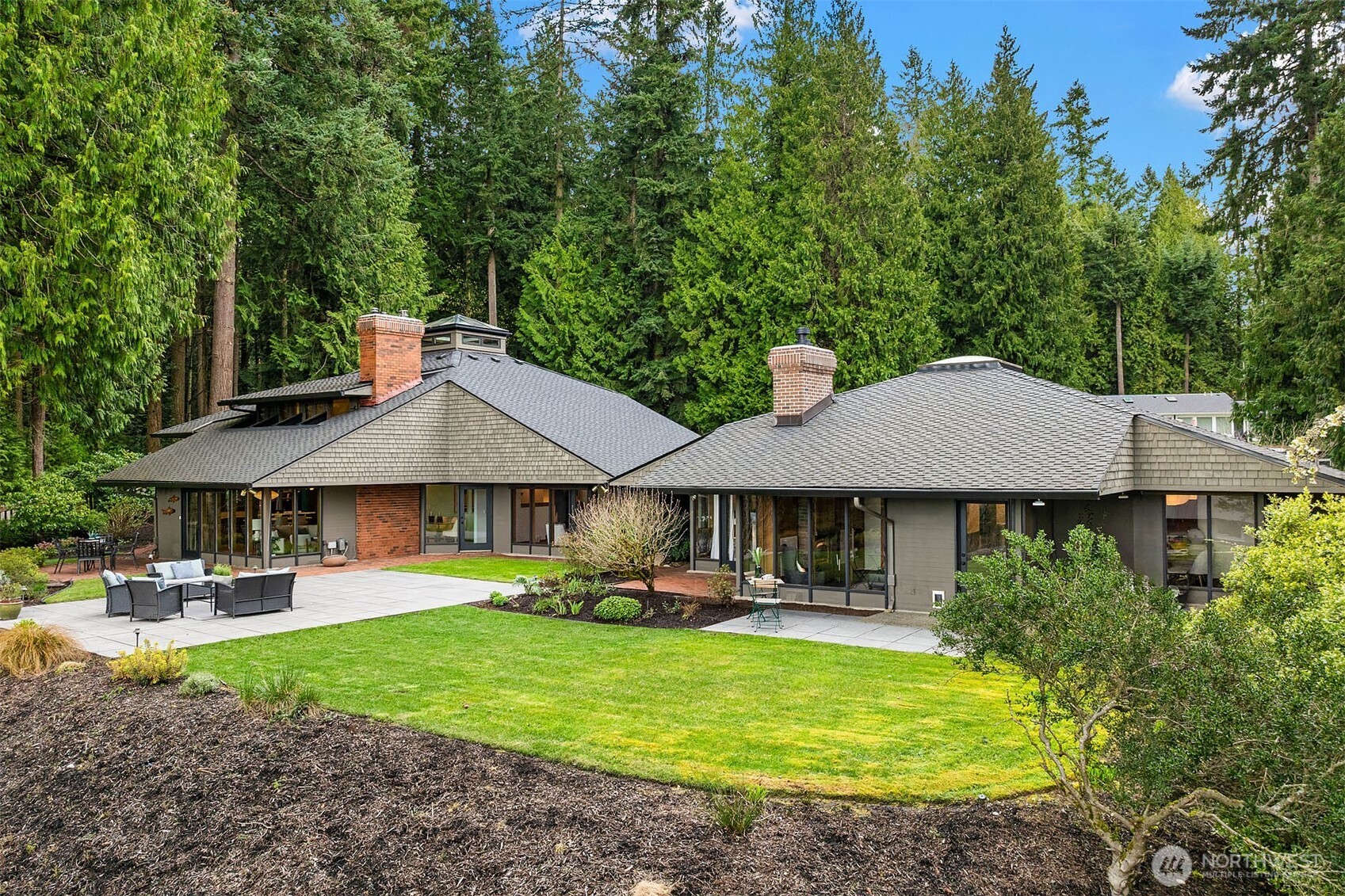 12210 NE 39th Street , Bellevue, WA 98005