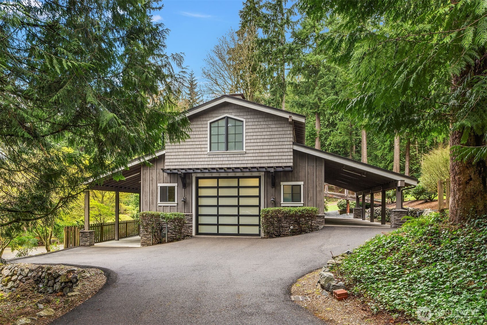 12210 NE 39th Street , Bellevue, WA 98005
