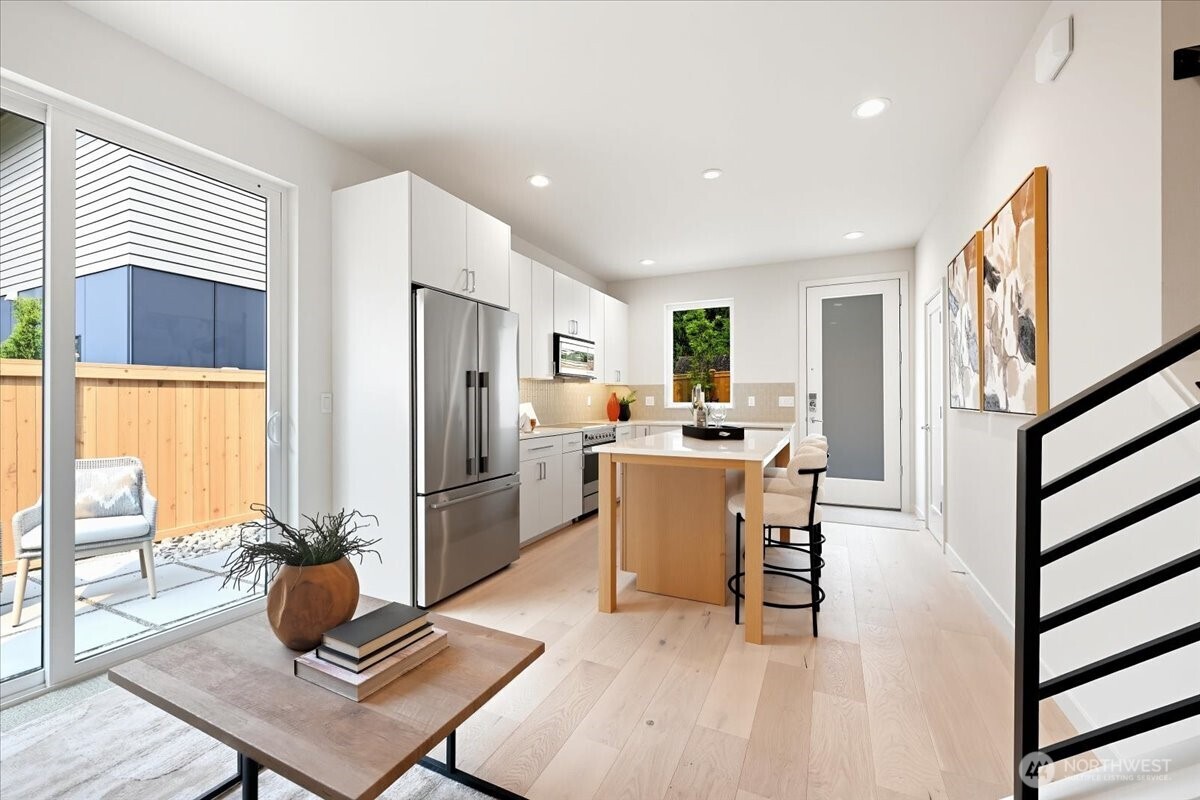 13047 39th Avenue NE #B, Seattle, WA 98125