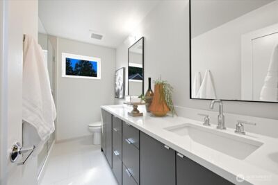 13047 39th Avenue NE #B, Seattle, WA 98125 - Photo 10