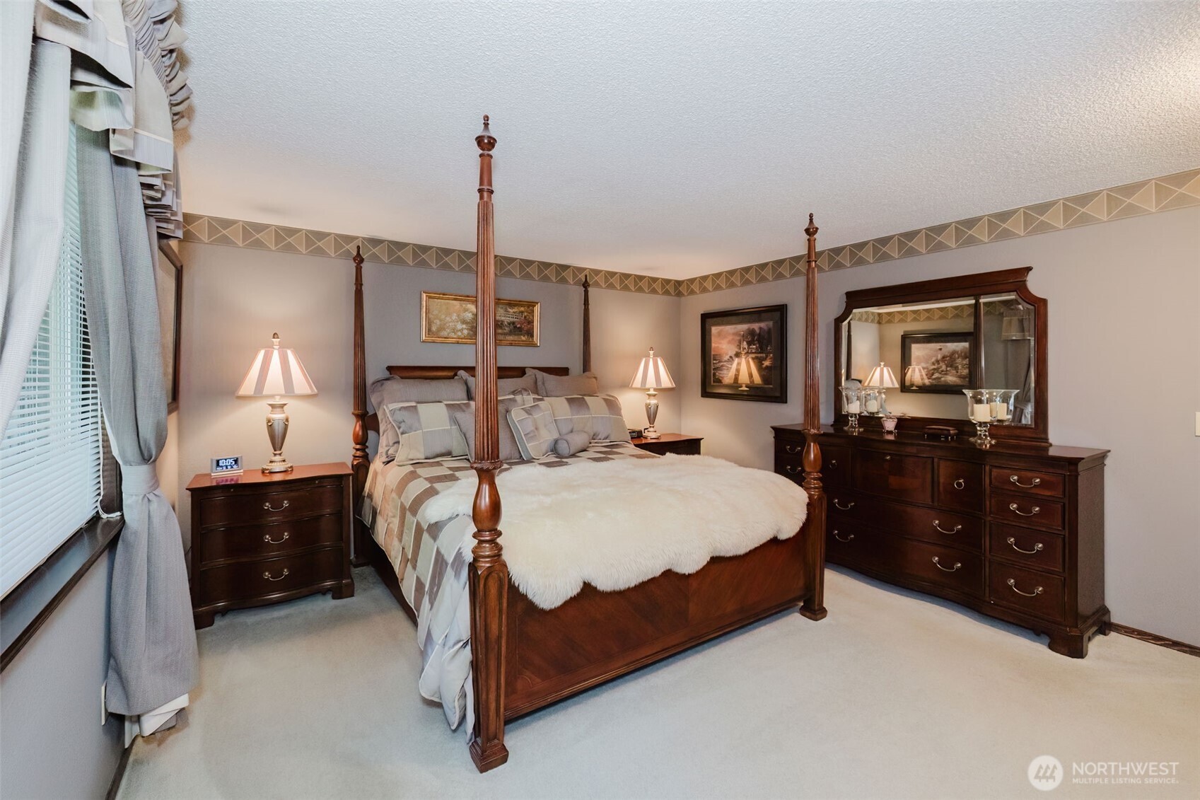 3073 SE Misty Court , Port Orchard, WA 98367