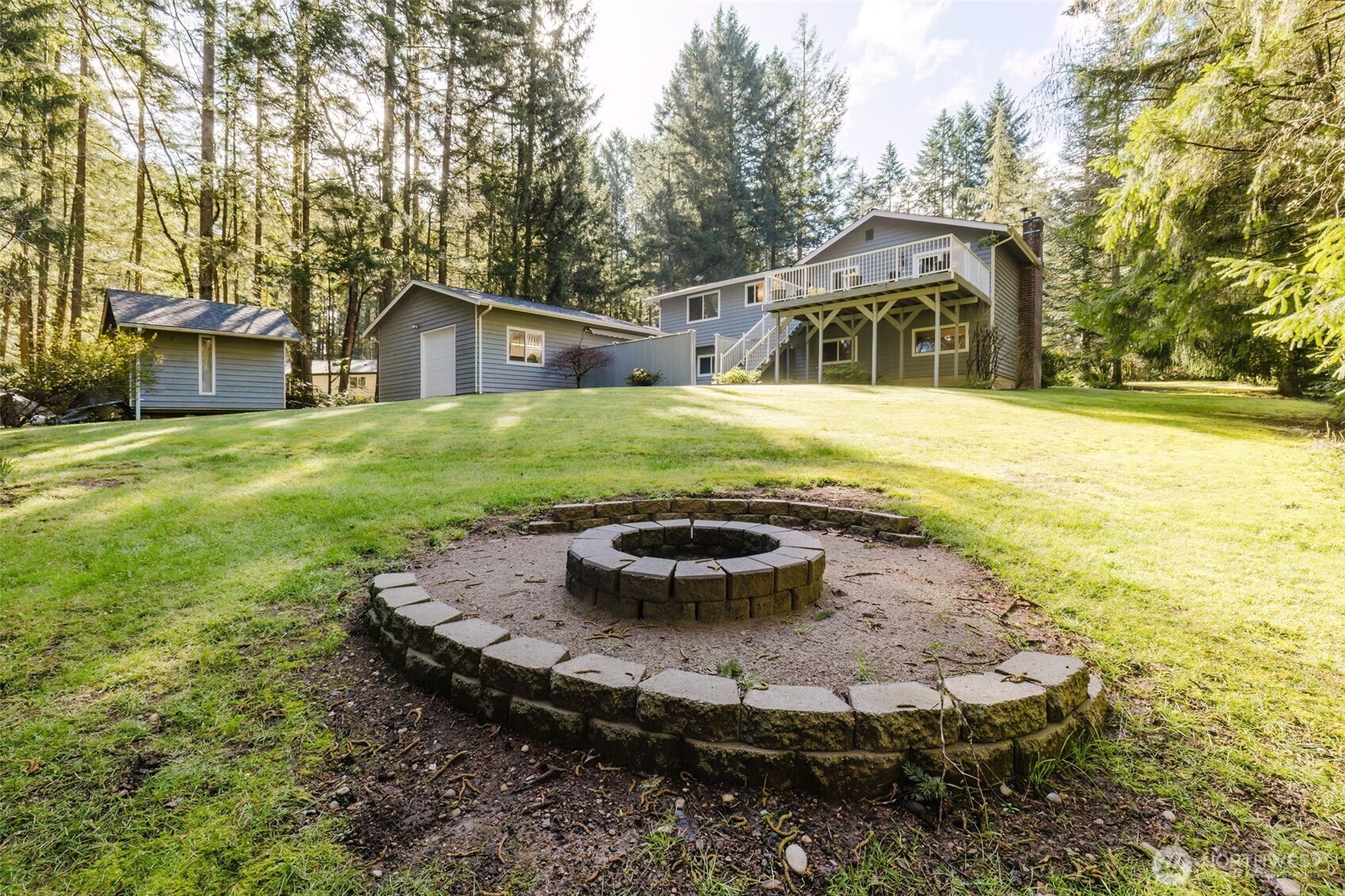 3073 SE Misty Court , Port Orchard, WA 98367