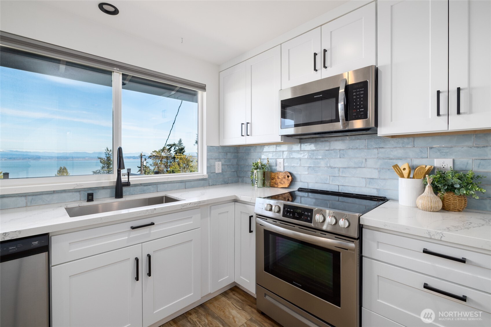 1345 Rainbow Lane , Camano Island, WA 98282