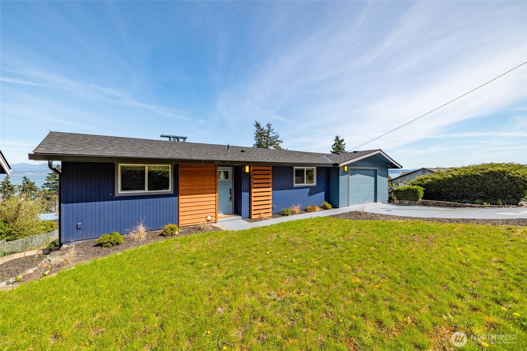 1345 Rainbow Lane , Camano Island, WA 98282