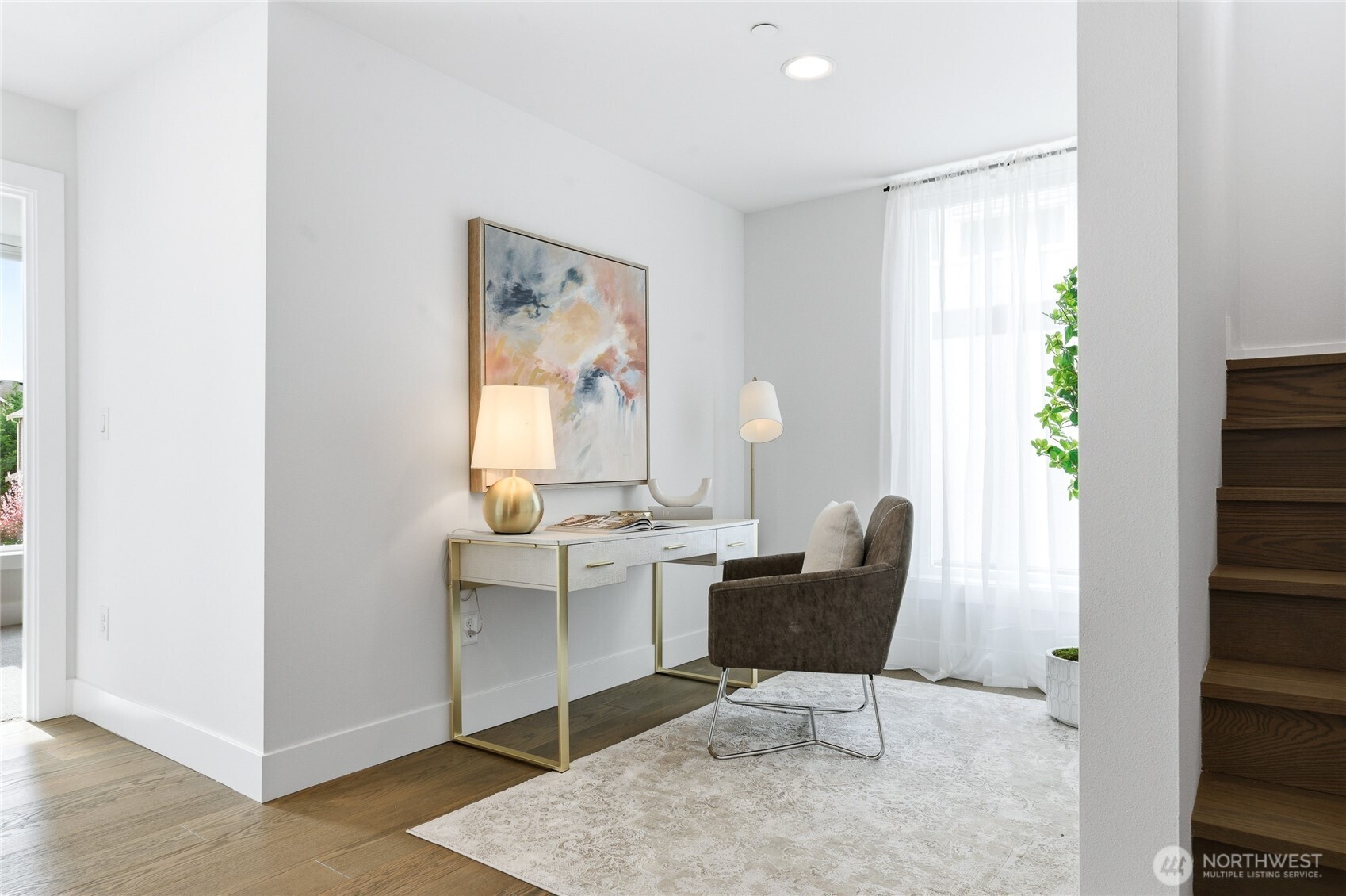 10712 SE 2nd Street , Bellevue, WA 98004-6206