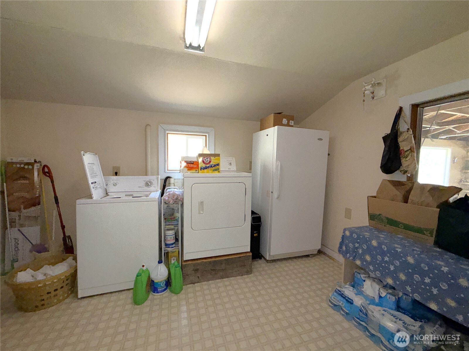 155 St. Peter's Creek Road , Malo, WA 99150