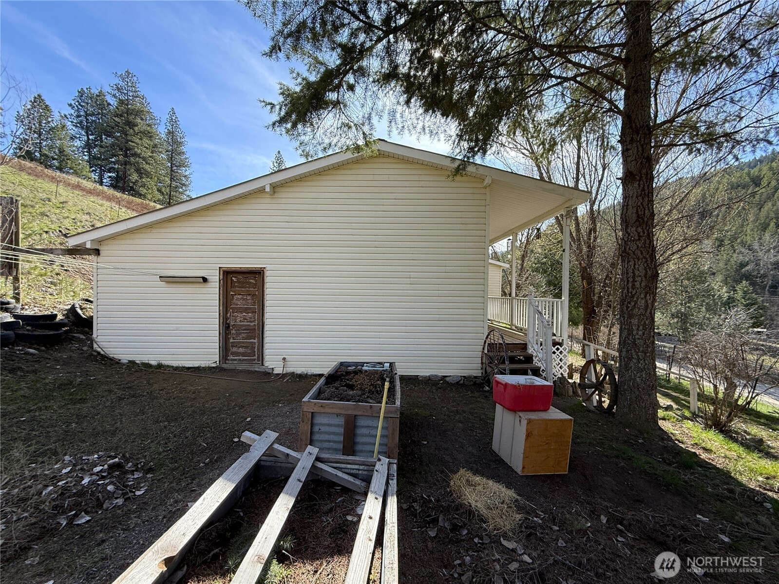 155 St. Peter's Creek Road , Malo, WA 99150