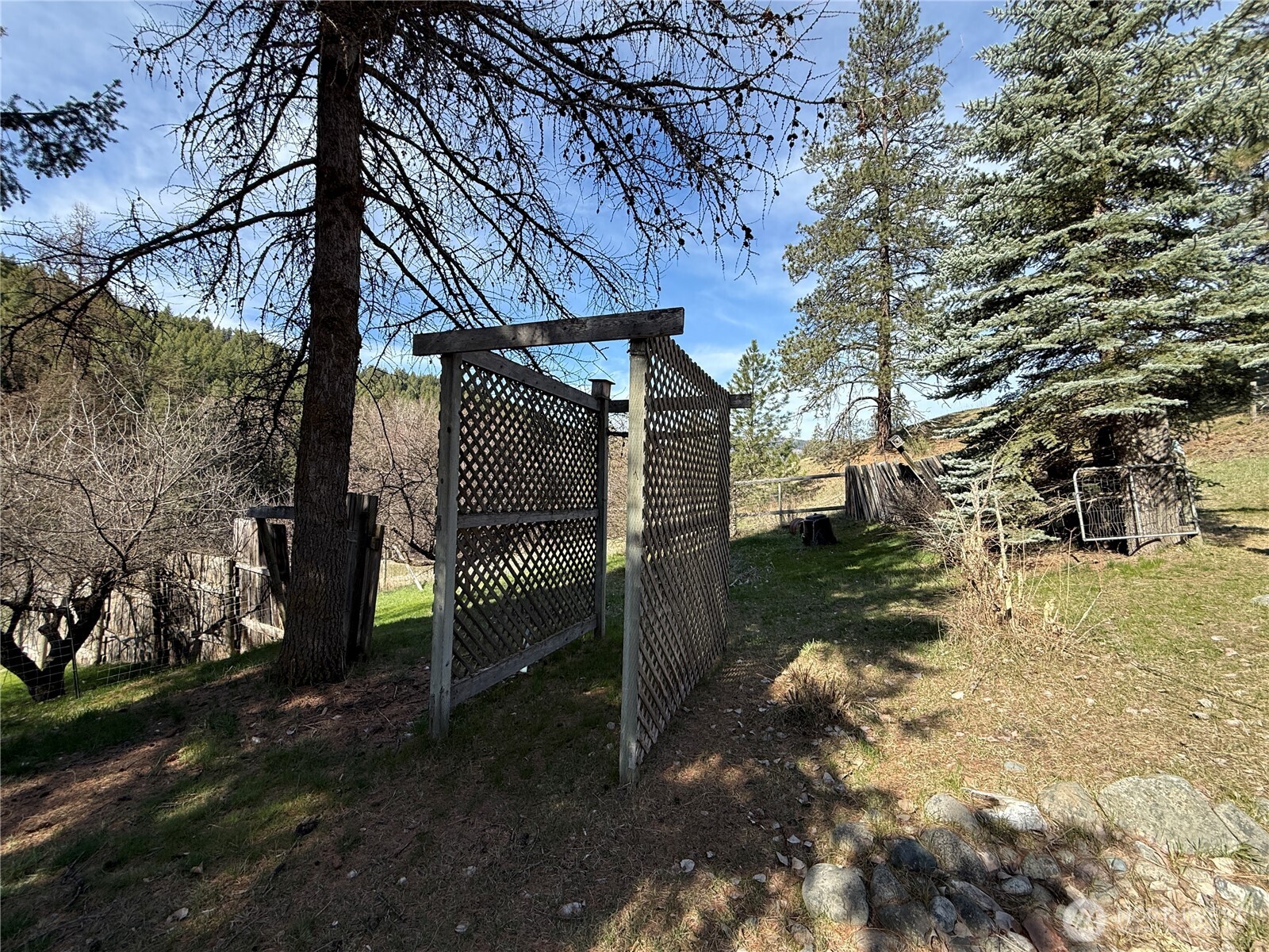 155 St. Peter's Creek Road , Malo, WA 99150